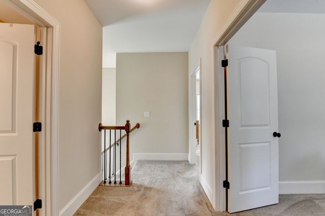 5731 Autumn Flame Drive, Braselton, GA 30517