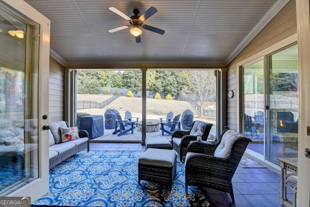 5731 Autumn Flame Drive, Braselton, GA 30517