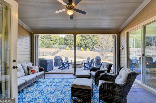 5731 Autumn Flame Drive, Braselton, GA 30517