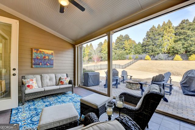 5731 Autumn Flame Drive, Braselton, GA 30517