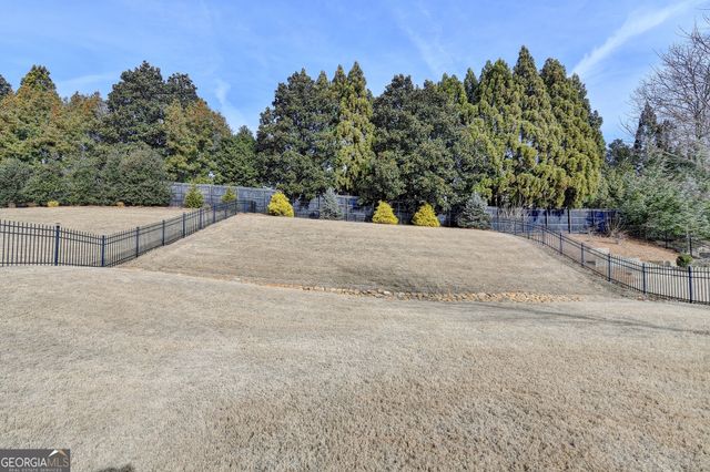 5731 Autumn Flame Drive, Braselton, GA 30517