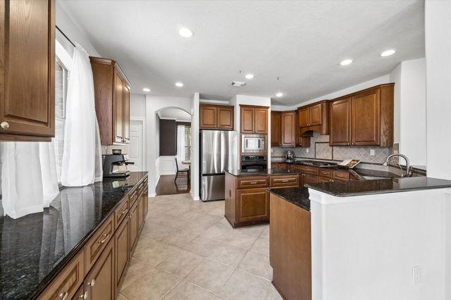 15410 Stone Gables Lane, Houston, TX 77044