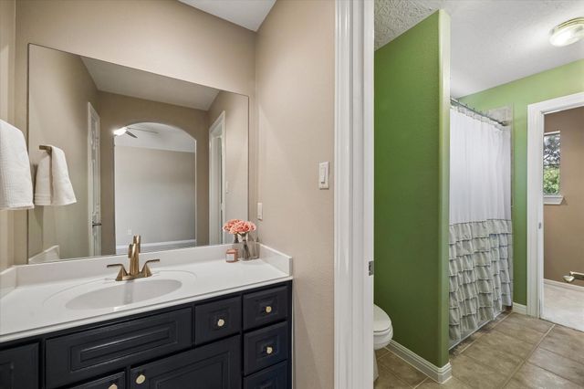 15410 Stone Gables Lane, Houston, TX 77044