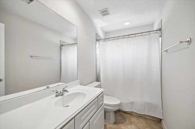 15410 Stone Gables Lane, Houston, TX 77044