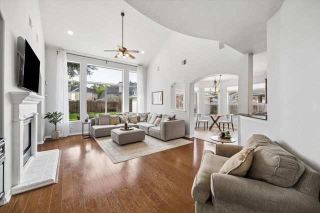 15410 Stone Gables Lane, Houston, TX 77044