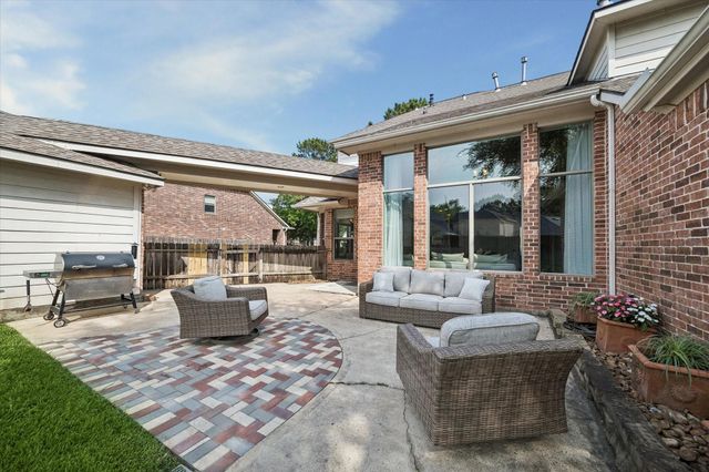 15410 Stone Gables Lane, Houston, TX 77044