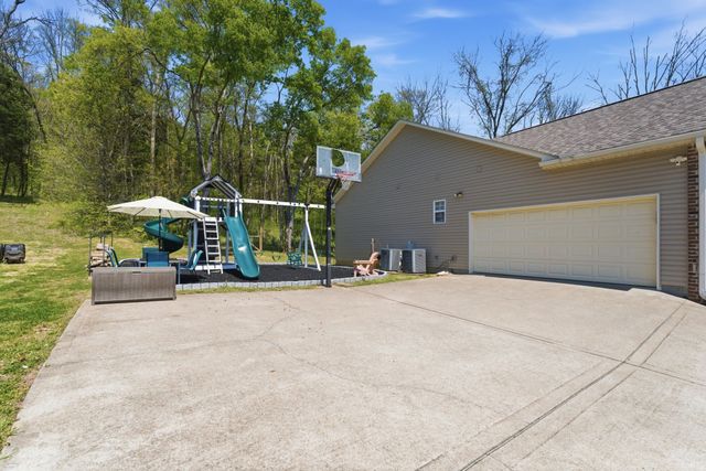 419 Alydar Dr, Watertown, TN 37184