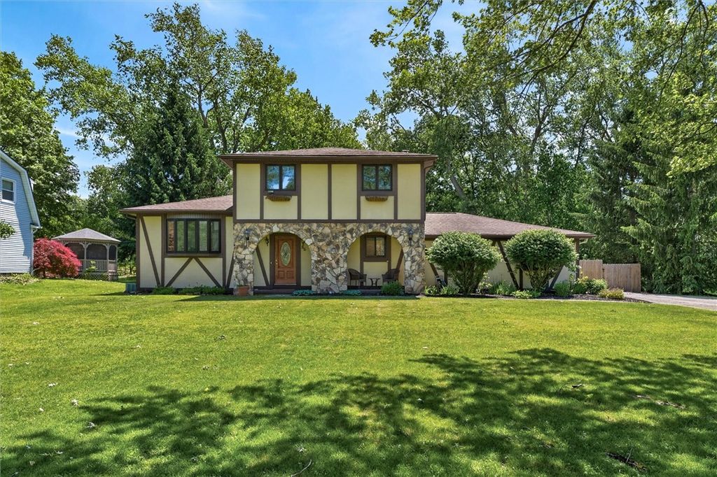86 Phaeton Drive, Penfield, NY 14526