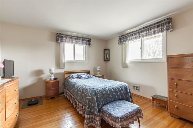 142 Frandee Lane, Greece, NY 14626