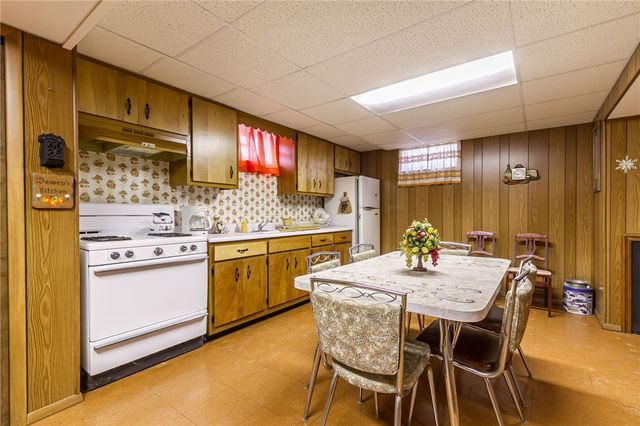 142 Frandee Lane, Greece, NY 14626