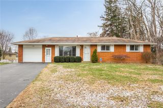 142 Frandee Lane, Greece, NY 14626