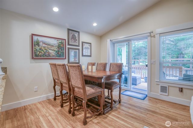 789 Island Circle SE, Ocean Shores, WA 98569