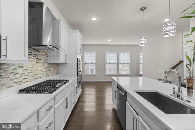 17357 REDSHANK RD, Dumfries, VA 22026