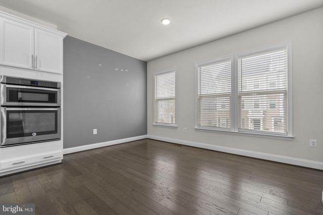 17357 REDSHANK RD, Dumfries, VA 22026