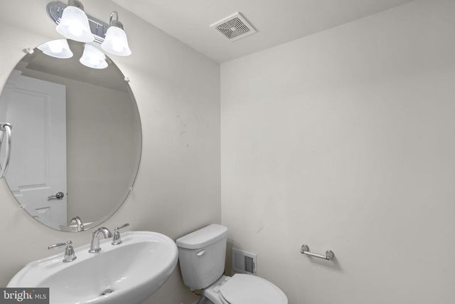 17357 REDSHANK RD, Dumfries, VA 22026