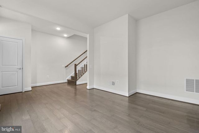 17357 REDSHANK RD, Dumfries, VA 22026