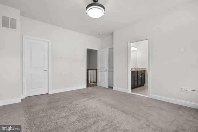 17357 REDSHANK RD, Dumfries, VA 22026