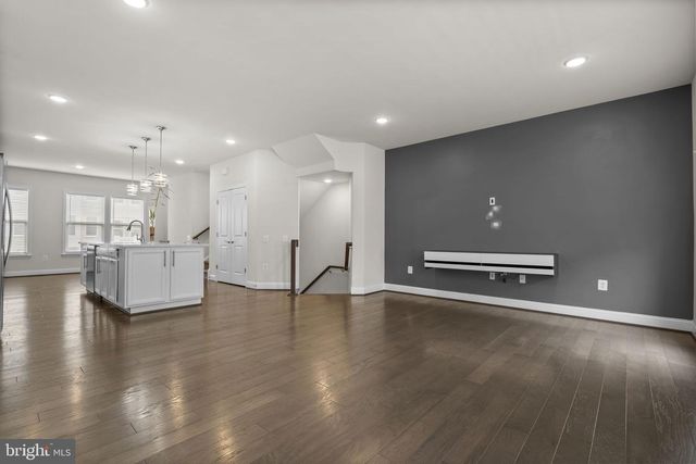 17357 REDSHANK RD, Dumfries, VA 22026