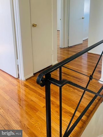 4901 FITCH PL NE, Washington, DC 20019