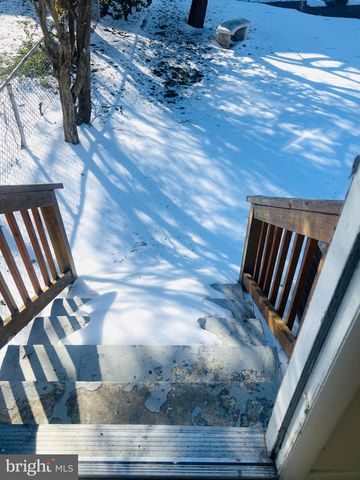 4901 FITCH PL NE, Washington, DC 20019