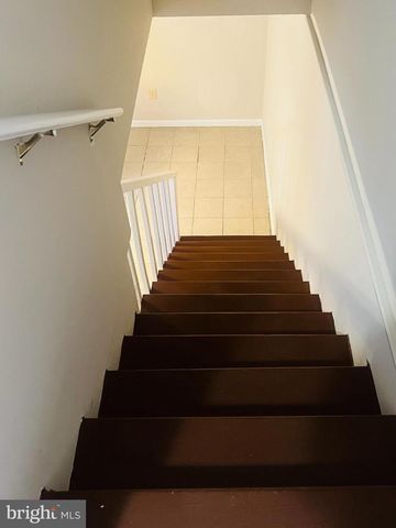 4901 FITCH PL NE, Washington, DC 20019