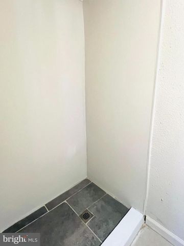 4901 FITCH PL NE, Washington, DC 20019