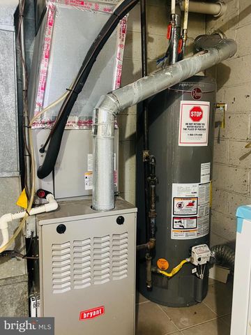 4901 FITCH PL NE, Washington, DC 20019