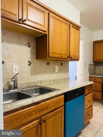 4901 FITCH PL NE, Washington, DC 20019