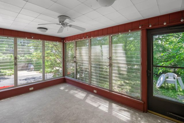 201 Melbourne Avenue SE E, Minneapolis, MN 55414