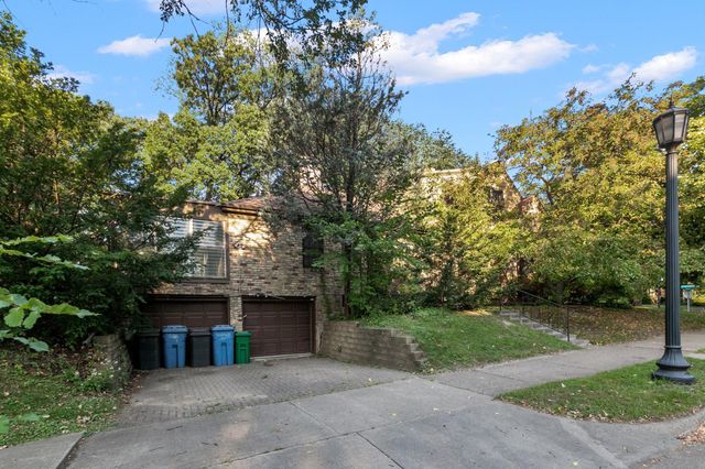 201 Melbourne Avenue SE E, Minneapolis, MN 55414