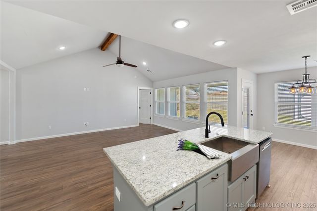 317 SE 6th Street, Pryor, OK 74361