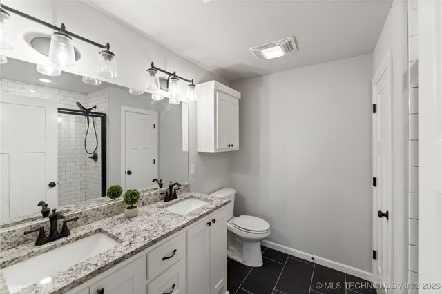 317 SE 6th Street, Pryor, OK 74361