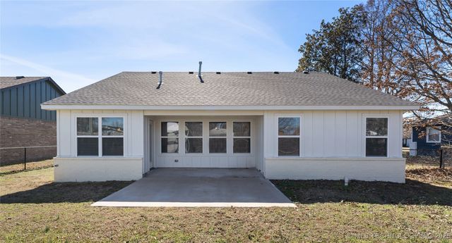 317 SE 6th Street, Pryor, OK 74361