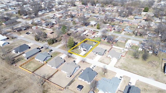 317 SE 6th Street, Pryor, OK 74361