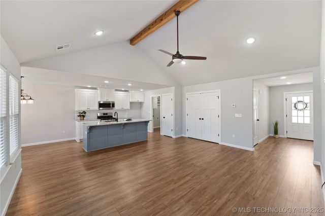 317 SE 6th Street, Pryor, OK 74361