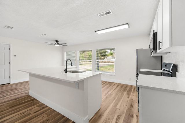 1925 SW 42ND AVENUE, Gainesville, FL 32608