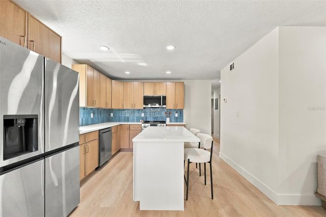 2470 IVAN COURT, Orlando, FL 32807