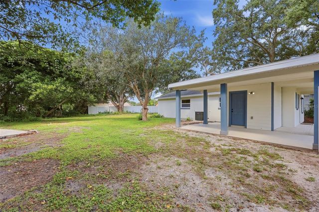 2470 IVAN COURT, Orlando, FL 32807