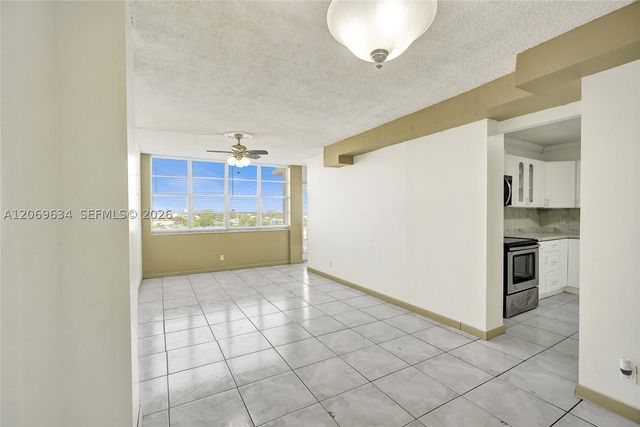 2025 NE 164th St 710, North Miami Beach, FL 33162