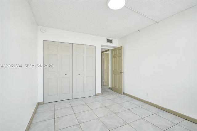 2025 NE 164th St 710, North Miami Beach, FL 33162