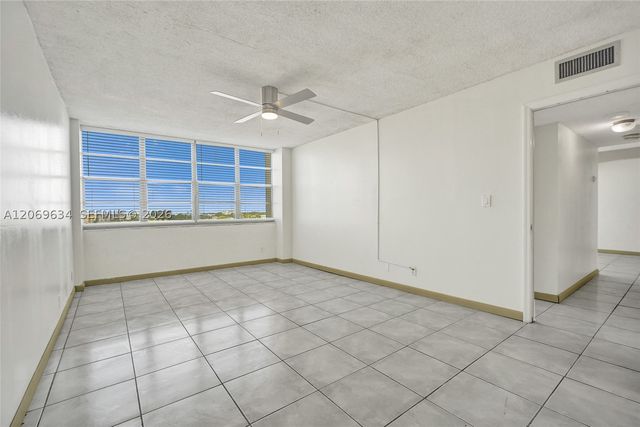 2025 NE 164th St 710, North Miami Beach, FL 33162