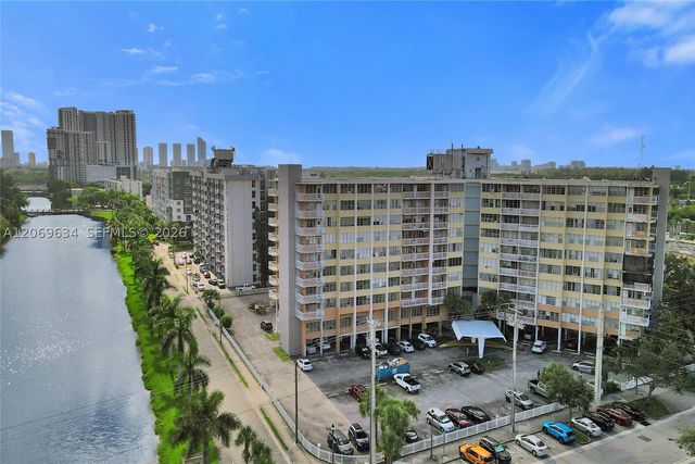 2025 NE 164th St 710, North Miami Beach, FL 33162