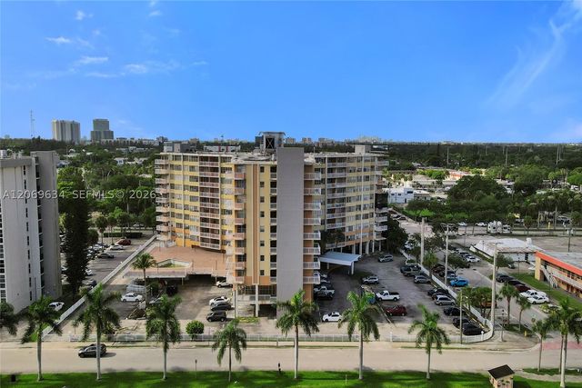 2025 NE 164th St 710, North Miami Beach, FL 33162