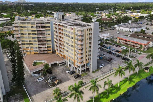 2025 NE 164th St 710, North Miami Beach, FL 33162