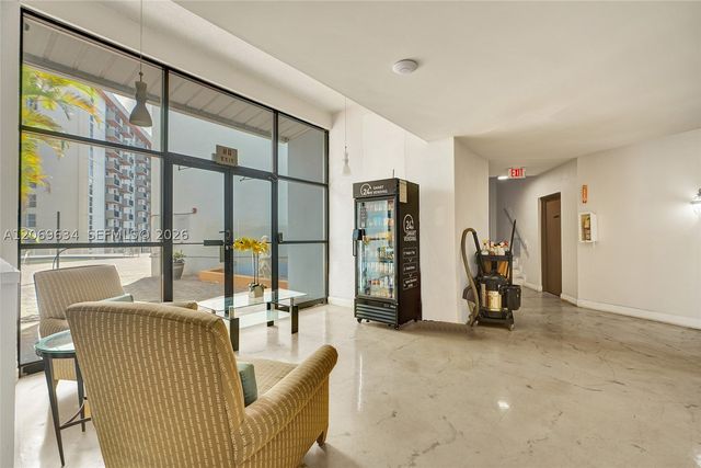 2025 NE 164th St 710, North Miami Beach, FL 33162