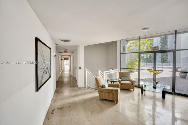 2025 NE 164th St 710, North Miami Beach, FL 33162