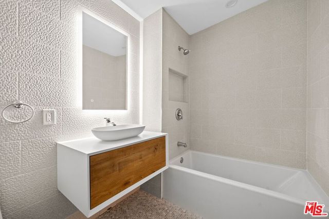 11919 Weir Street, Los Angeles, CA 90230