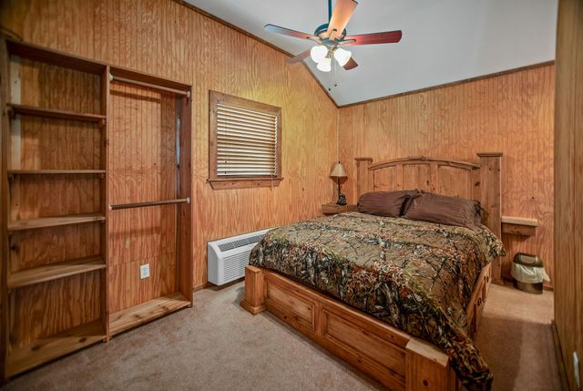 1101 W Houston Avenue, Seadrift, TX 77983