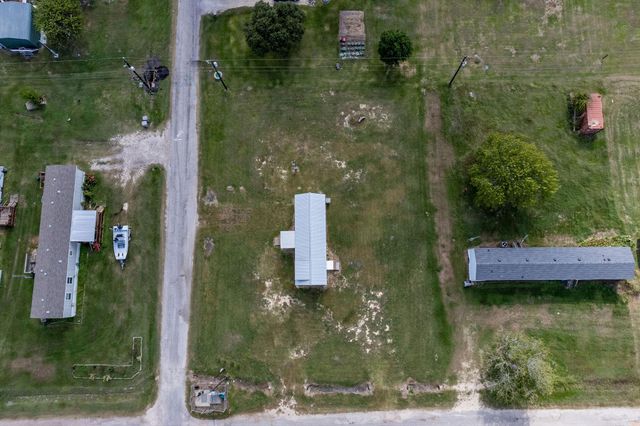 1101 W Houston Avenue, Seadrift, TX 77983