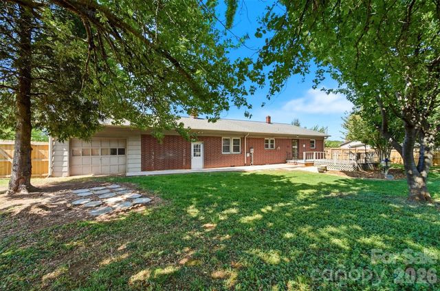 109 Air Park Drive, Morganton, NC 28655